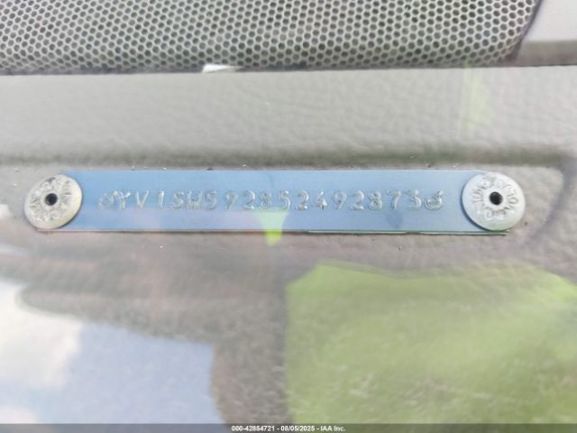 2005 VOLVO V70 YV1SW592852492873 Photo 8