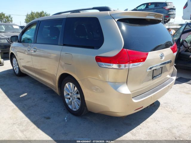 2011 TOYOTA SIENNA 5TDDK3DC6BS005124 Photo 2
