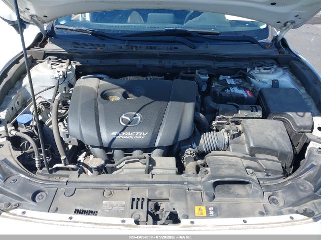 Mazda pe 2017 3MZBN1U75HM112984 Image 10