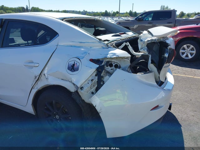 Mazda pe 2017 3MZBN1U75HM112984 Image 17