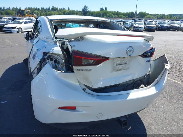 Mazda pe 2017 3MZBN1U75HM112984 Image 18