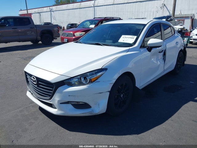 Mazda pe 2017 3MZBN1U75HM112984 Image 2
