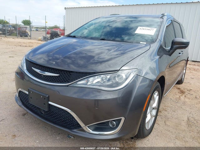 2C4RC1EG0HR836872 Chrysler Pacifica