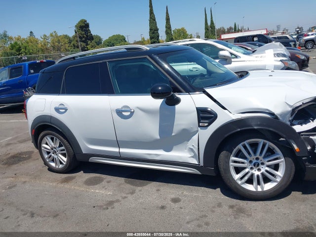 WMZYS7C3XJ3E08889 Mini 2018
