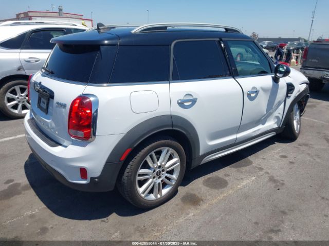 2018 MINI COUNTRYMAN WMZYS7C3XJ3E08889 Photo 3