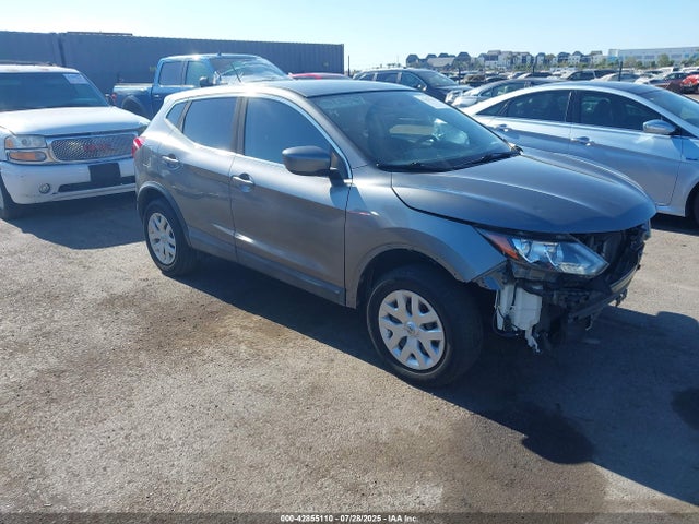 Nissan 2018 2018 JN1BJ1CP2JW150519 Image 1