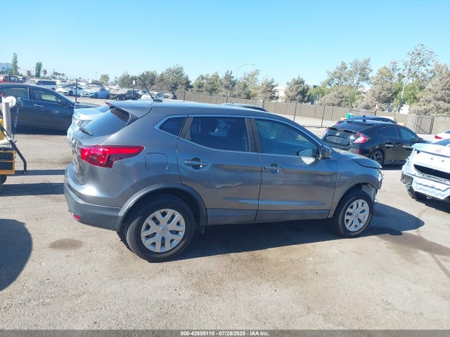 Nissan 2018 2018 JN1BJ1CP2JW150519 Image 13