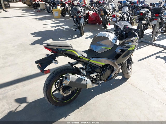 Kawasaki EX400 2021 JKAEXKG18MDAC5036 Image 4
