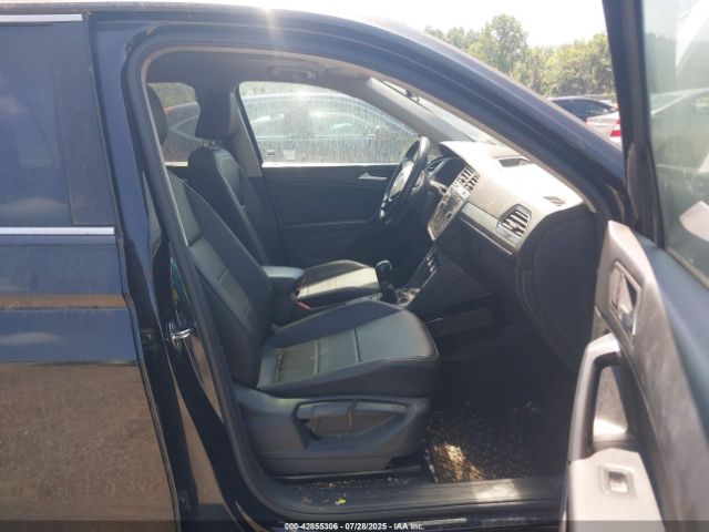 2019 VOLKSWAGEN TIGUAN 3VV2B7AX9KM063039 Photo 4
