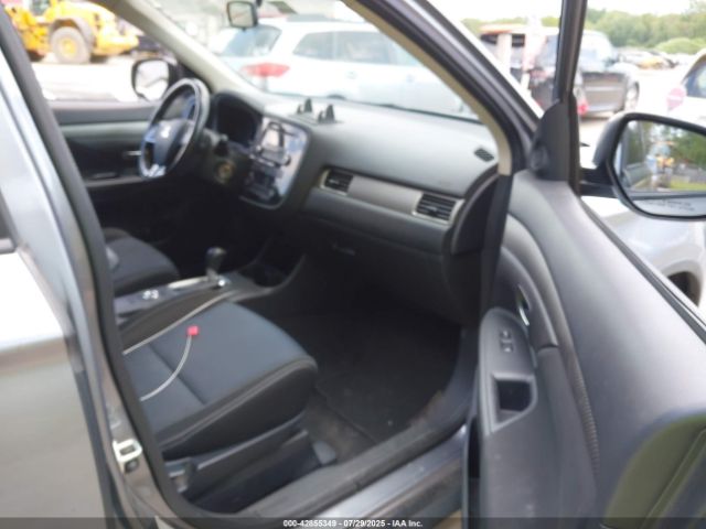 2016 MITSUBISHI OUTLANDER JA4AZ3A3XGZ038095 Photo 4