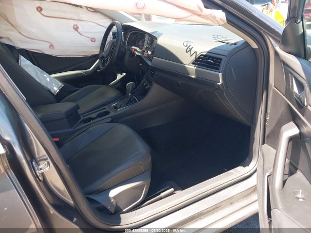 3VWC57BUXKM271345 Volkswagen 1.4 tsi