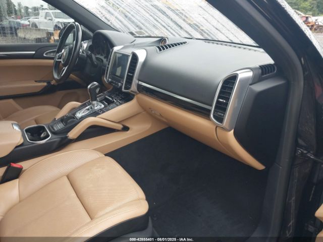 2018 PORSCHE CAYENNE WP1AA2A28JKA02953 Photo 4