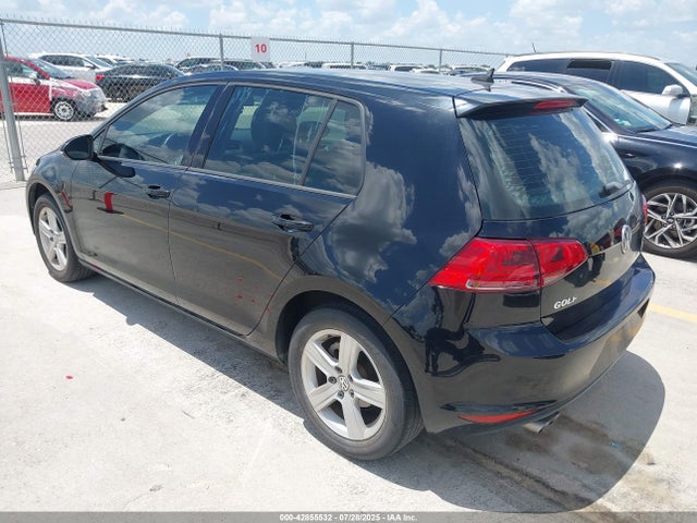 3VW2A7AU7FM071800 Volkswagen 2015