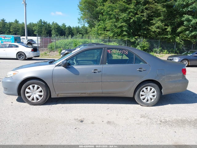 2005 Toyota Camry Std მანქანა იყიდება აუქციონზე, vin: JTDBE32K853002398, აუქციონის ნომერი: 42855598