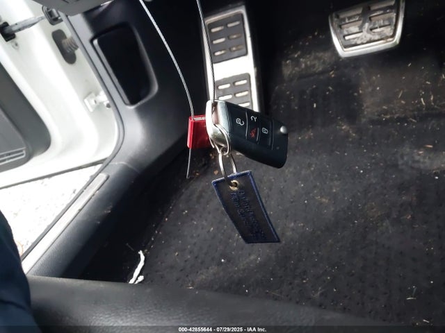 3VW447AU3GM016441 Volkswagen 2016