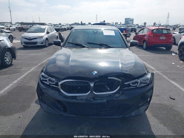 BMW 2023 2023 3MW69FF04P8D56734 Image 12