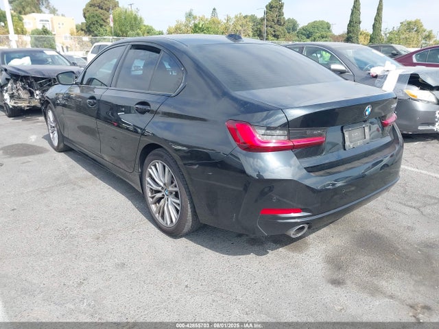 BMW 2023 2023 3MW69FF04P8D56734 Image 3