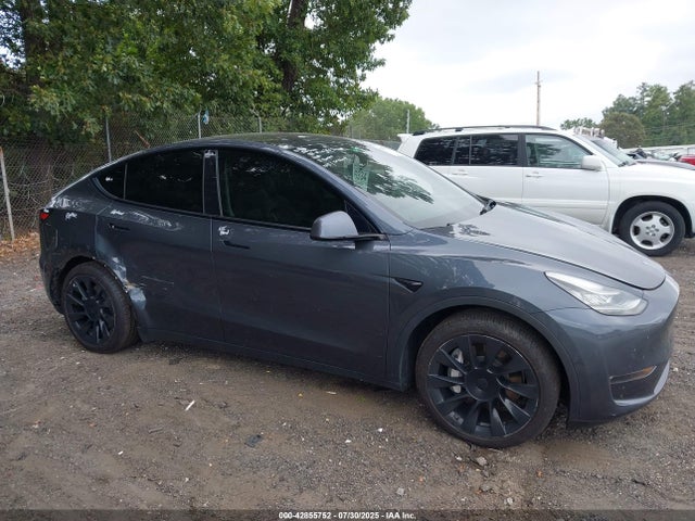 2021 TESLA MODEL Y 5YJYGDED6MF105750 Photo 5