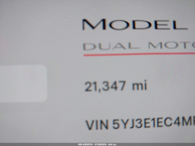 5YJ3E1EC4MF064900 Tesla 2021