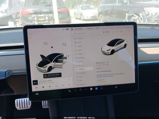 5YJ3E1EC4MF064900 Tesla 2021