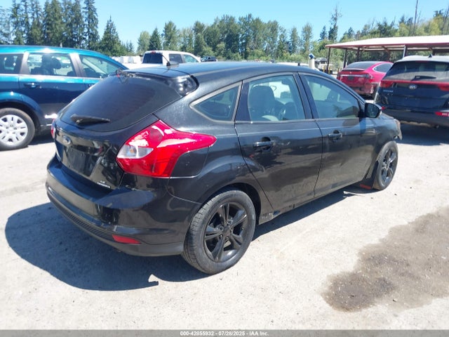 Ford 2014 2014 1FADP3K20EL157326 Image 4
