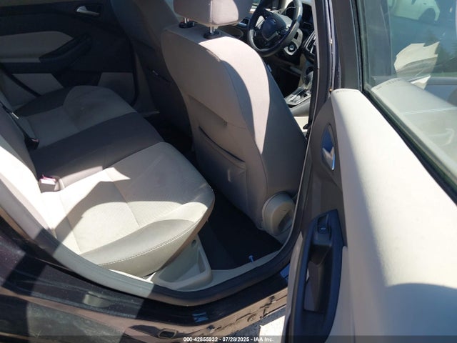 Ford 2014 2014 1FADP3K20EL157326 Image 8