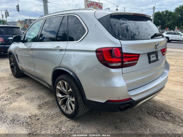 2017 BMW X5 5UXKR0C53H0V50549 Photo 2