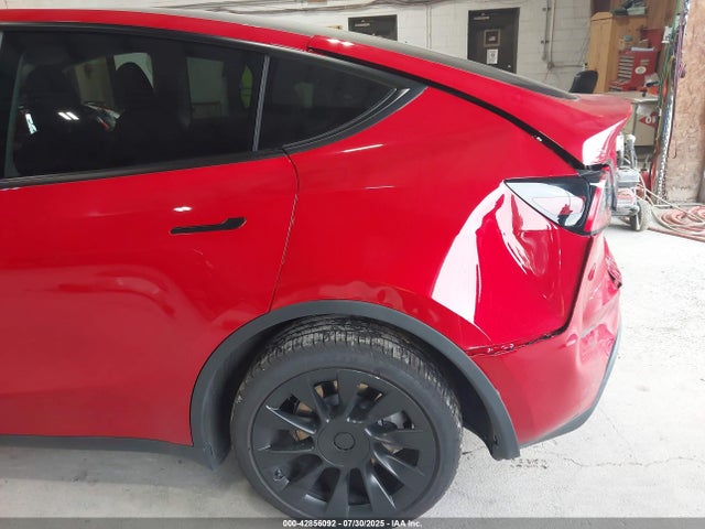 7SAYGDEE9PF855028 Tesla Model Y