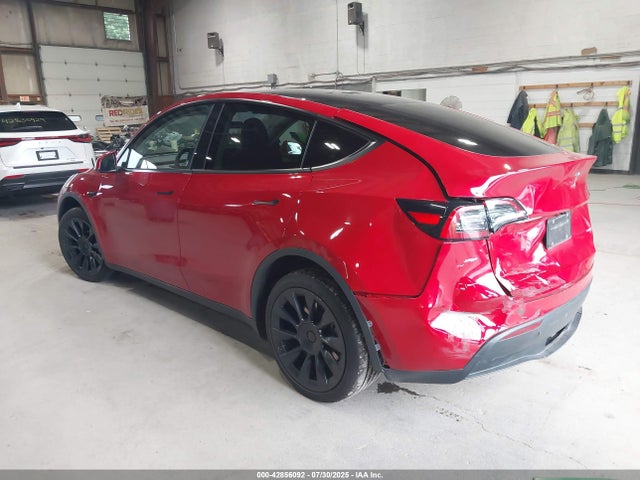 7SAYGDEE9PF855028 Tesla Model Y