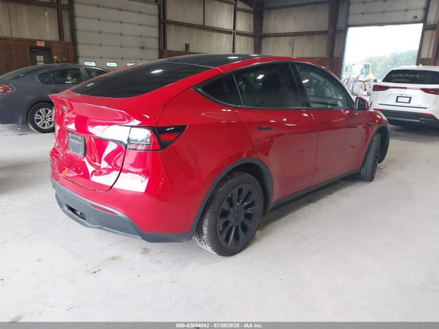 7SAYGDEE9PF855028 Tesla Model Y