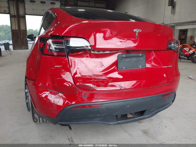 7SAYGDEE9PF855028 Tesla Model Y