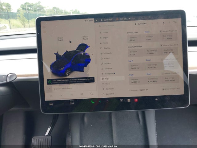 7SAYGAEE0NF515889 Tesla Model Y