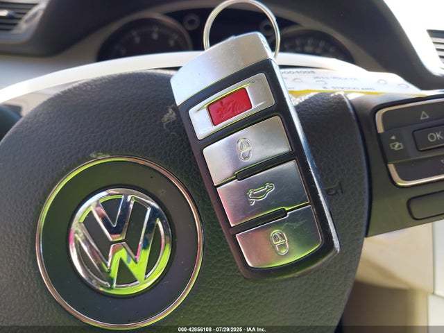 42856108 :رقم المزاد ، WVWMN7AN8BE714566 vin ، 2011 Volkswagen Cc Sport مزاد بيع