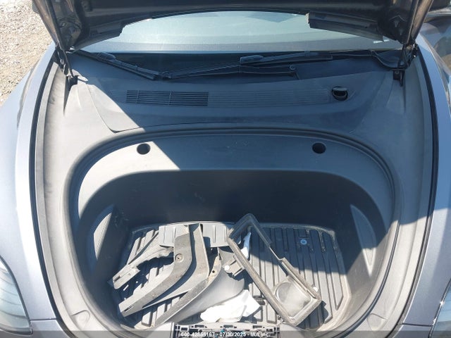 2023 TESLA MODEL 3 5YJ3E1EB7PF664547 Photo 9