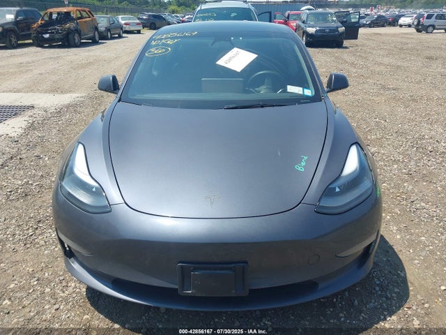 5YJ3E1EB7PF664547 Tesla MODEL 3