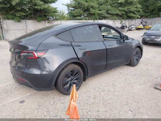 2024 TESLA MODEL Y 7SAYGDED7RF196716 Photo 3