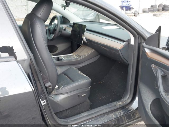 2024 TESLA MODEL Y 7SAYGDED7RF196716 Photo 4