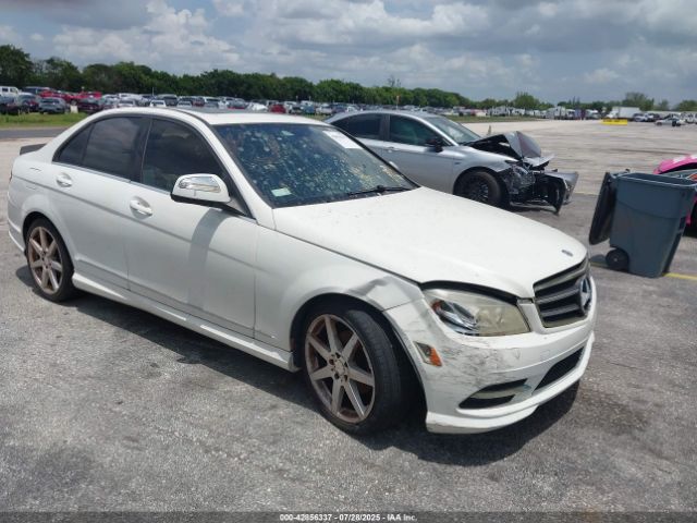2009 MERCEDES-BENZ C 300 WDDGF81XX9F204828
