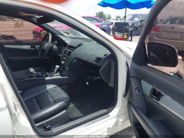 2009 MERCEDES-BENZ C 300 WDDGF81XX9F204828 Photo 4