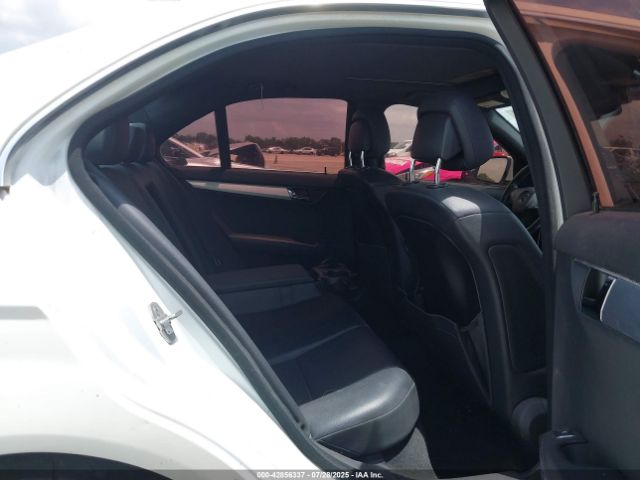 2009 MERCEDES-BENZ C 300 WDDGF81XX9F204828 Photo 7