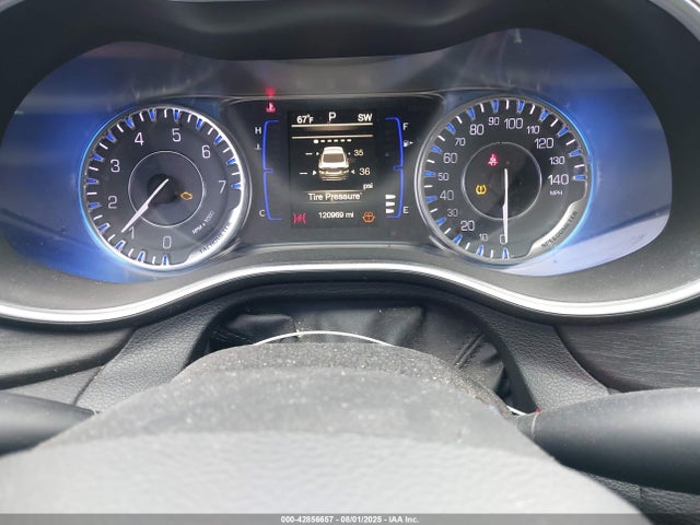 42856657 :رقم المزاد ، 1C3CCCAB2GN137223 vin ، 2016 Chrysler 200 Limited مزاد بيع