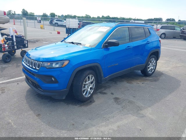 Jeep Compass 2022 3C4NJDFB1NT142337 Image 2