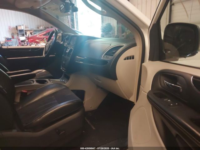 2014 CHRYSLER TOWN & COUNTRY 2C4RC1CG7ER408988 Photo 4