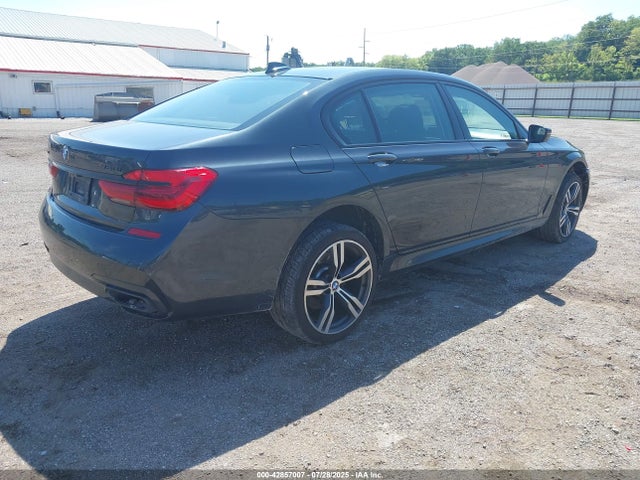 BMW 750i 2016 WBA7F2C58GG420247 Image 4