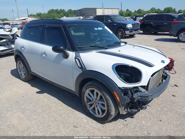 2016 MINI COUNTRYMAN WMWZC3C59GWT09686 Photo 0