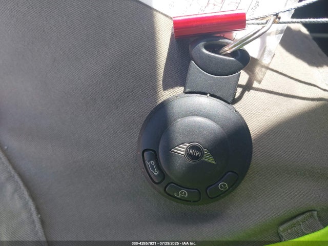 2016 MINI COUNTRYMAN WMWZC3C59GWT09686 Photo 10