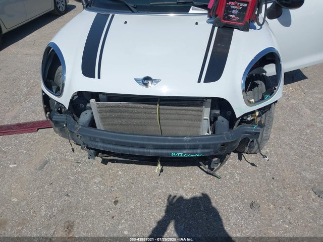 2016 MINI COUNTRYMAN WMWZC3C59GWT09686 Photo 5