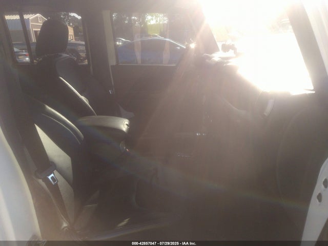 1C4BJWDG5HL525890 Jeep Wrangler