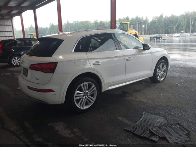 2018 AUDI Q5 WA1BNAFY8J2212559 Photo 3