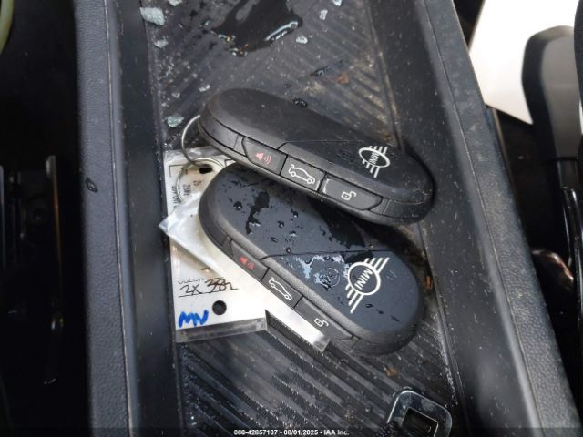 2025 MINI CONVERTIBLE WMW23GX03S2X38412 Photo 10